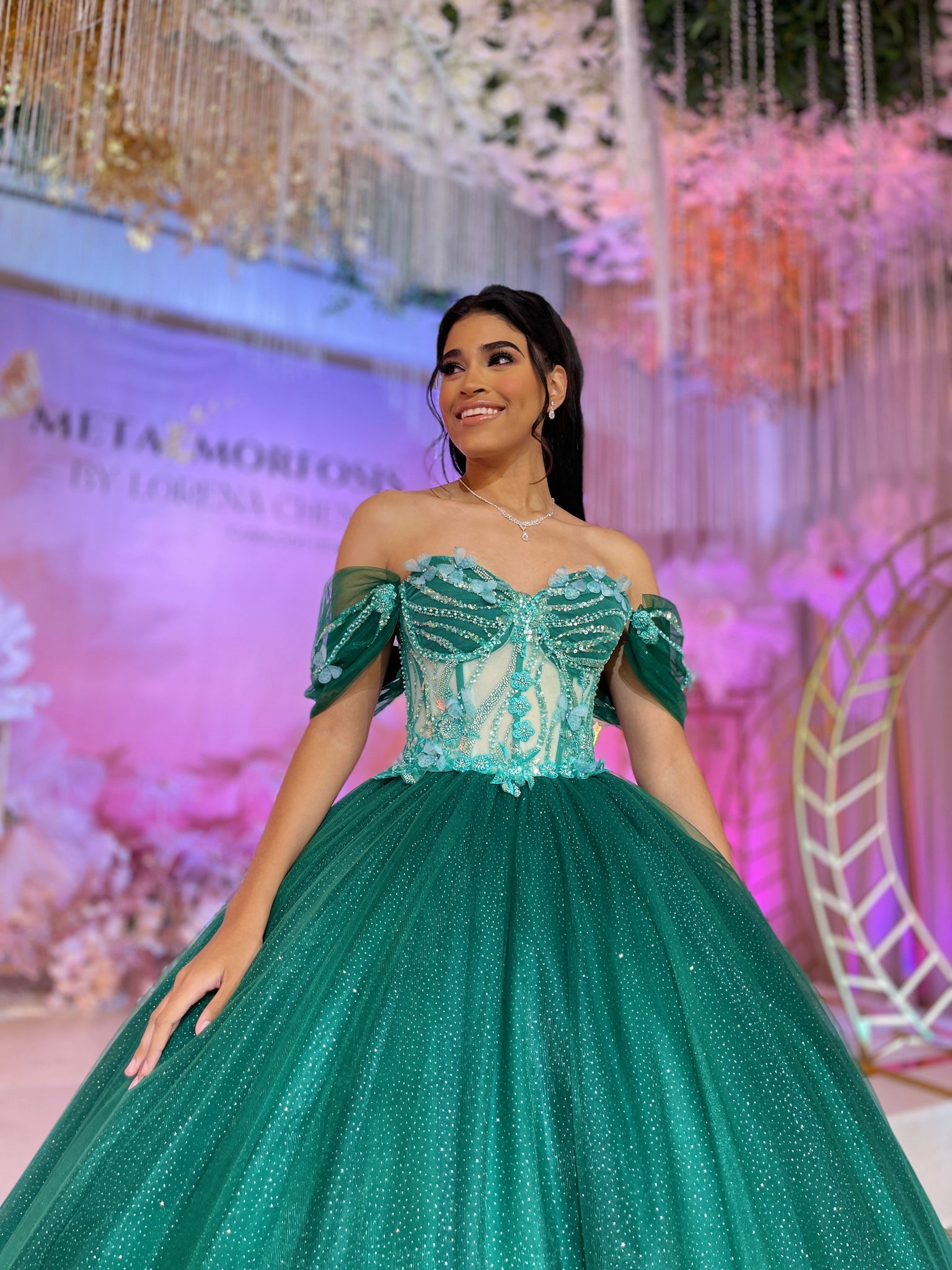 Alquiler | Colección METAMORFOSIS | Vestido para quinceañera verde