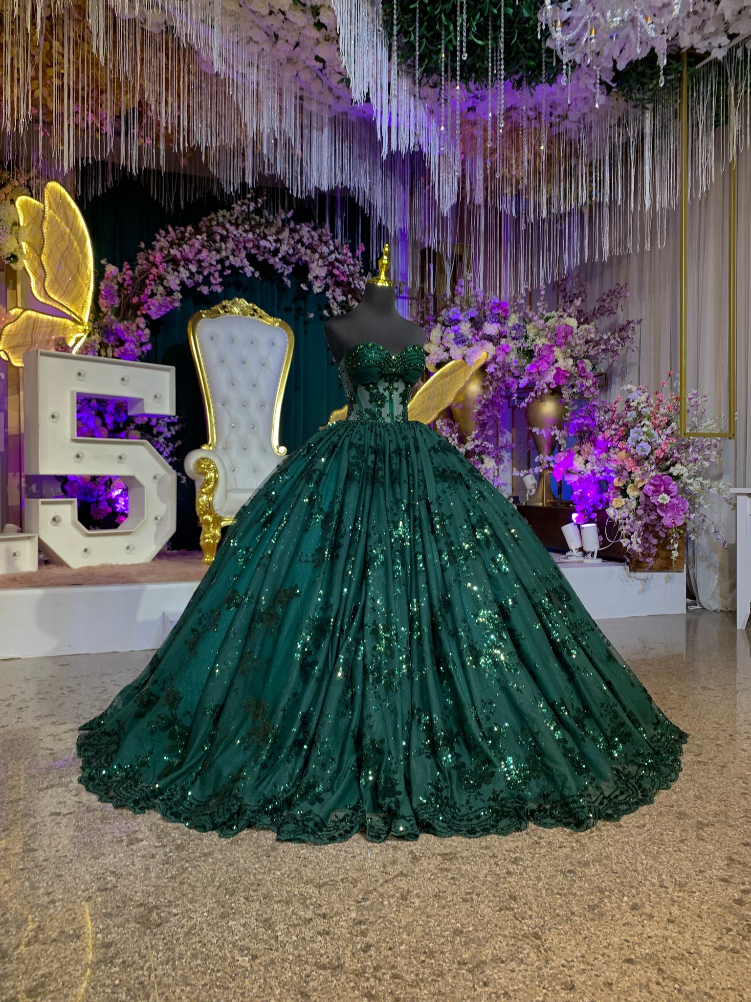 Alquiler | Colección Metamorfosis | Vestido para quinceañera