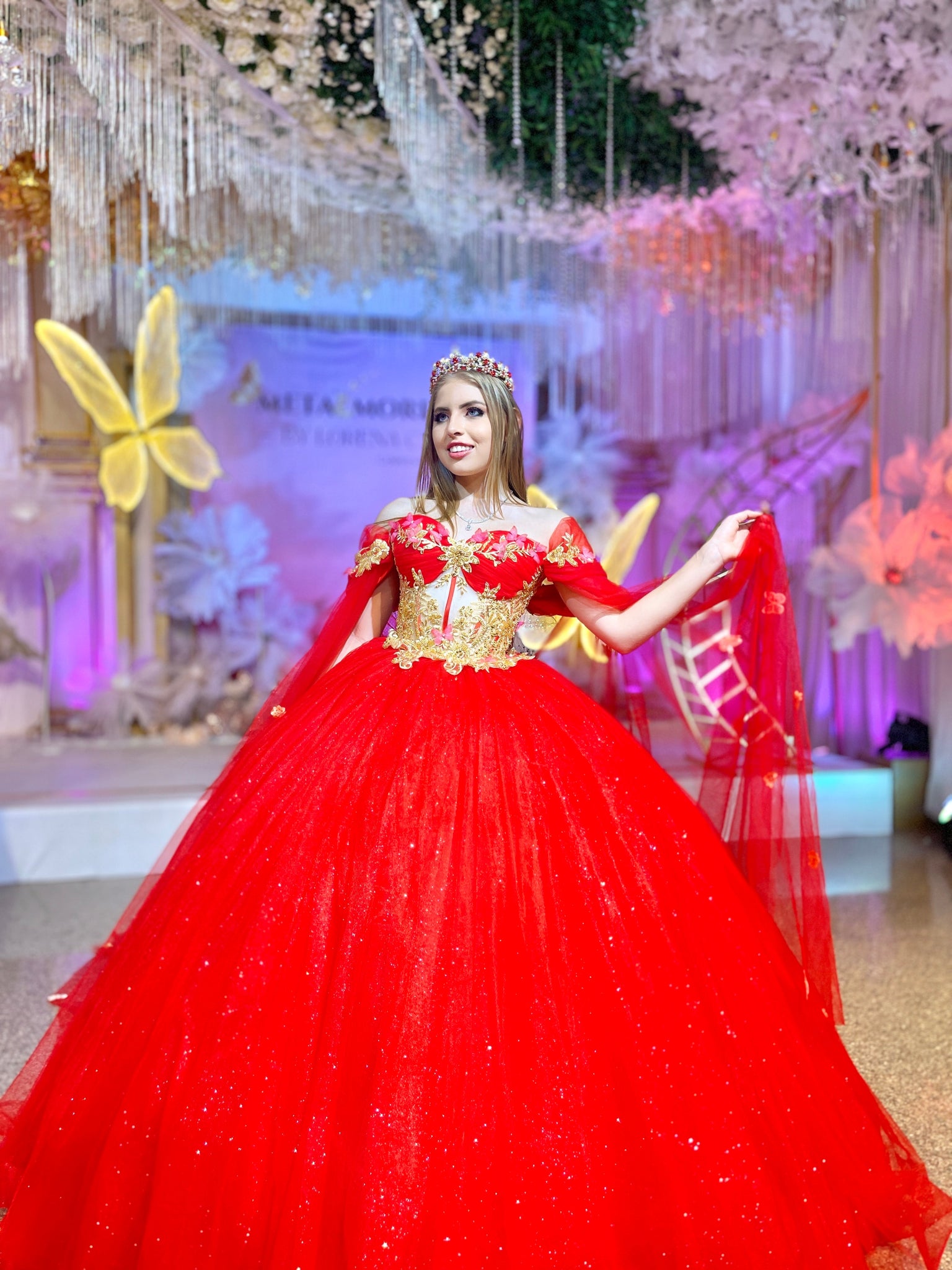 Alquiler | Colección METAMORFOSIS | Vestido para quinceañera rojo