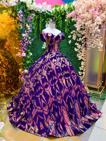 VENTA | Vestido Para Quinceañeras Hombros Descubiertos Corte Princesa Morado con Rose Gold Lentejuela