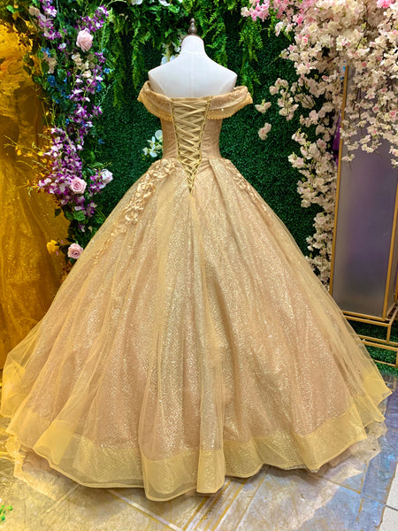 ALQUILER | Vestido Para Quinceañeras Hombros Descubiertos Escote Corazón Corte Princesa Dorado