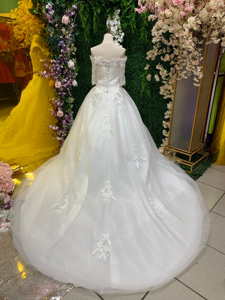 ALQUILER | Vestido De Novia Hombros Descubiertos Manga Larga Corte Gota Con Cola Blanco
