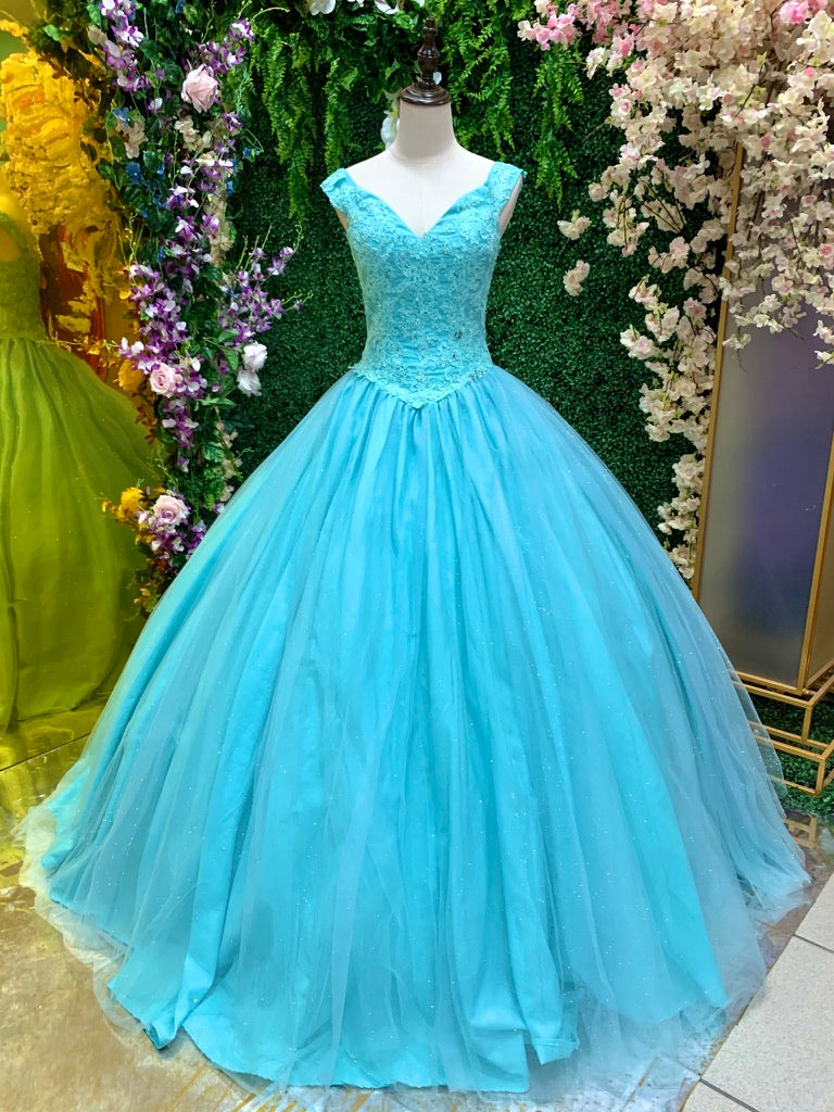 ALQUILER | Vestido Para Quinceañeras Hombros Descubiertos Escote Corazón Celeste