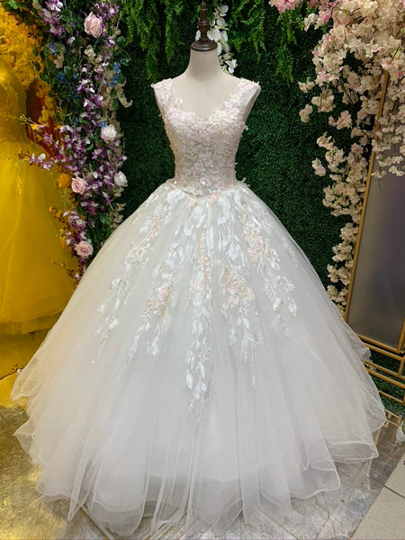 ALQUILER | Vestido De Novia Escote V Con Encaje Corte Princesa Blanco