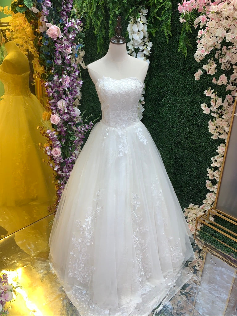Vestido De Novia Corte Gota Escote De Honor Con Encaje