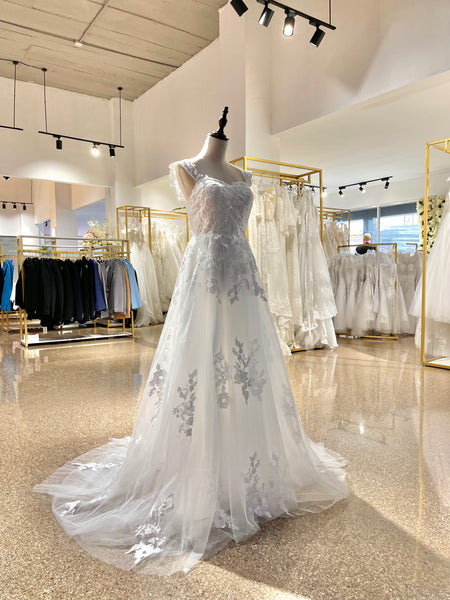 Vestido De Novia Escote Corazón Corte Imperio Con Encaje y Cola