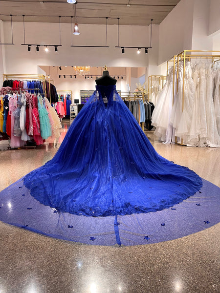 VENTA | Vestido Para Quinceañeras Hombros Descubiertos Corte Princesa Azul Vestido Con Cola- Mi Boutique Panamá