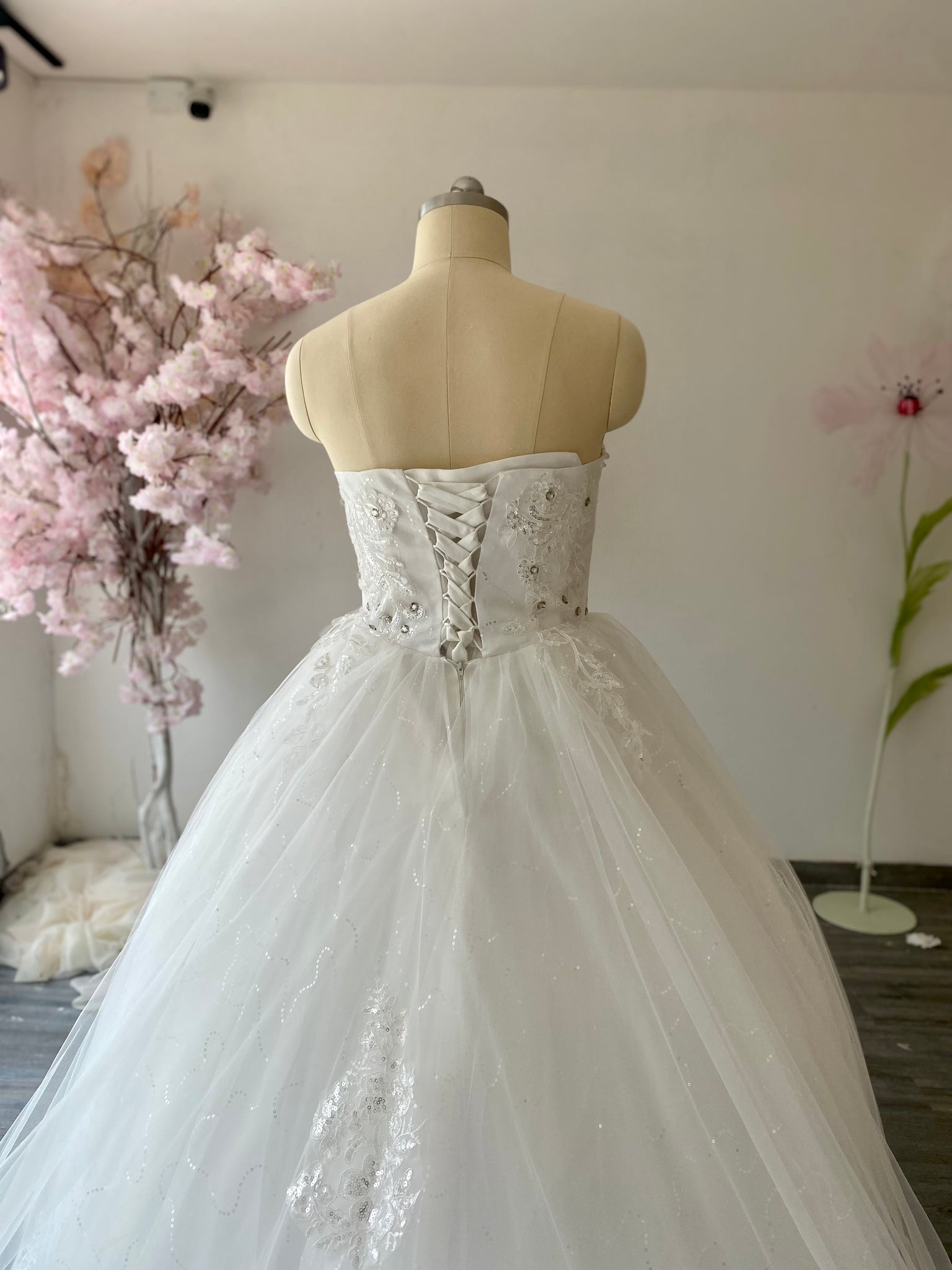 ALQUILER | Vestido De Novia con Cola