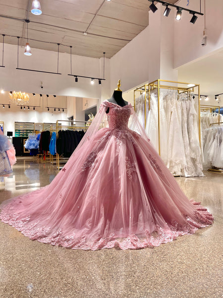 VENTA | Vestido Para Quinceañeras Hombros Descubiertos Corte Princesa Rosado Vestido Con Cola- Mi Boutique Panamá